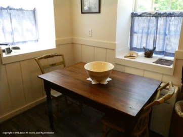 Kitchen dining nook